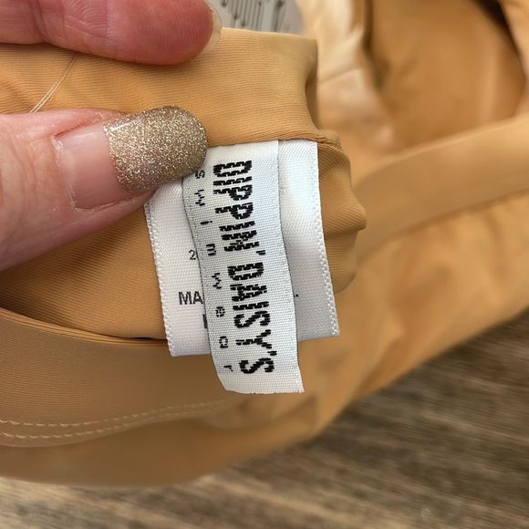 NWT DIPPIN Daisys made in USA large bikini top - Picture 6 of 9